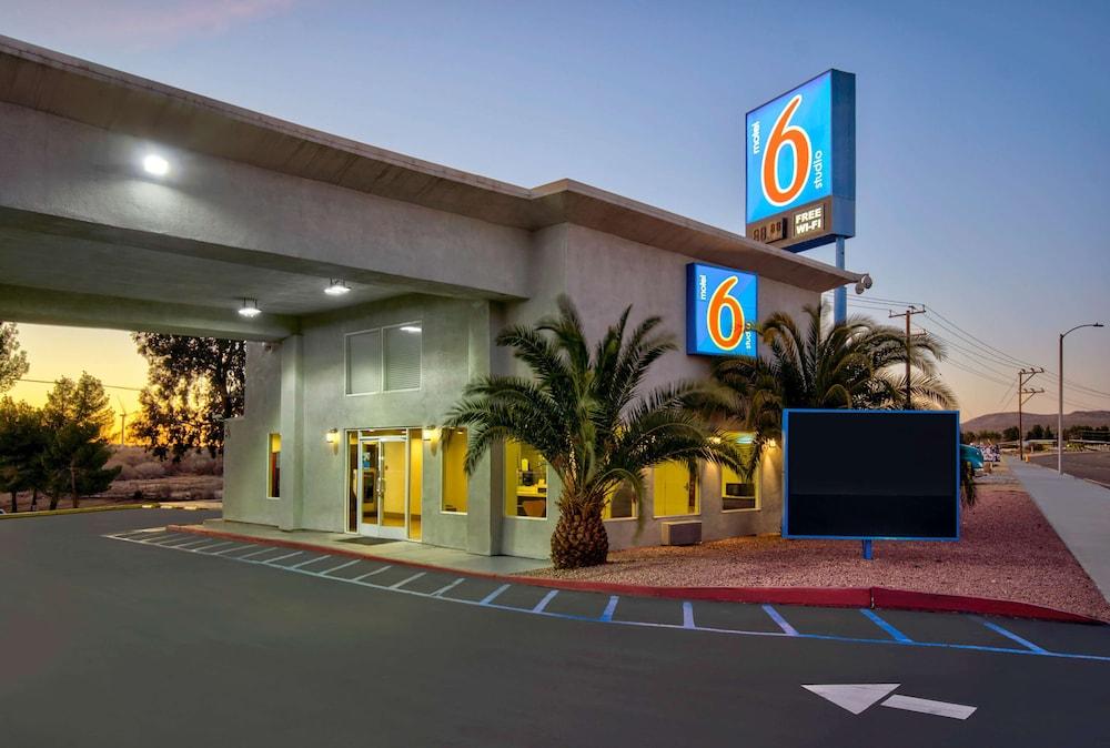 Motel 6 빅토르빌 외부 사진