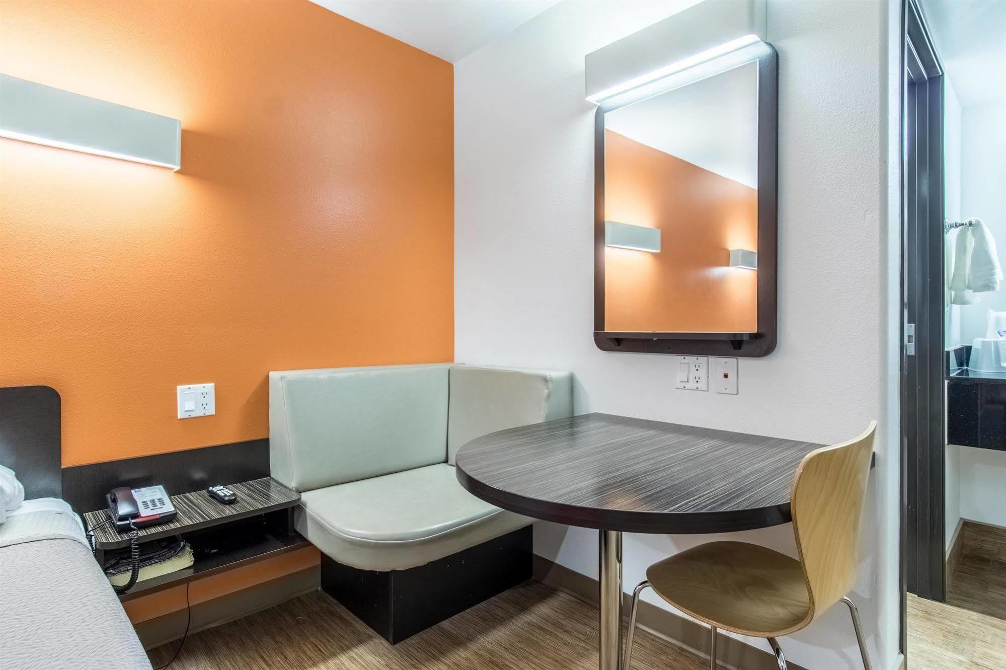 Motel 6 빅토르빌 외부 사진